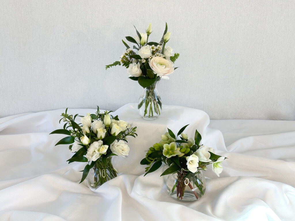 bud vases wedding florals